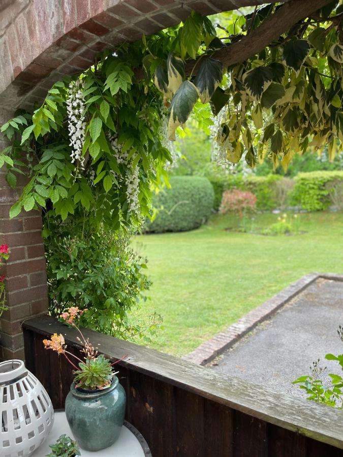 High Mead Bed & Breakfast Woodsford Екстериор снимка
